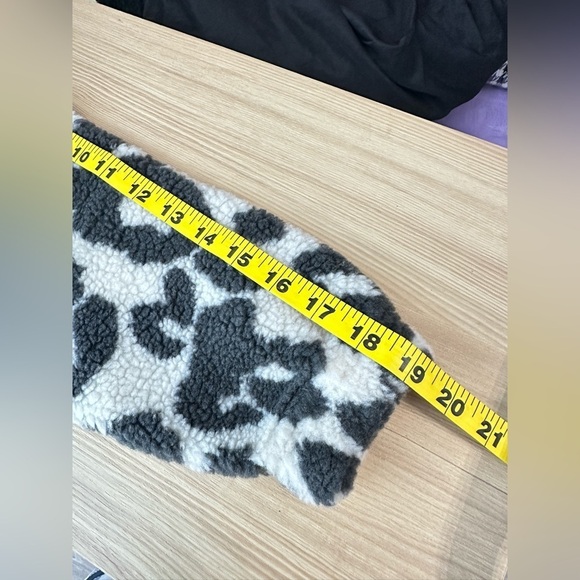 Old Navy Women’s Leopard Print Cozy Sherpa Snap-Front Flurry  Crop Jacket XS - Picture 13 of 14